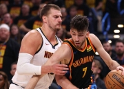 开云下载-热火横扫雄鹿，约基奇惊艳世界的简单介绍