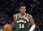 开云体育官网-西班牙男篮碾压雄鹿B队，米切尔统治全场