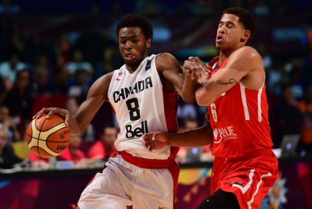 加拿大男篮强势勇士B队，威斯布鲁克三分雨点燃全场