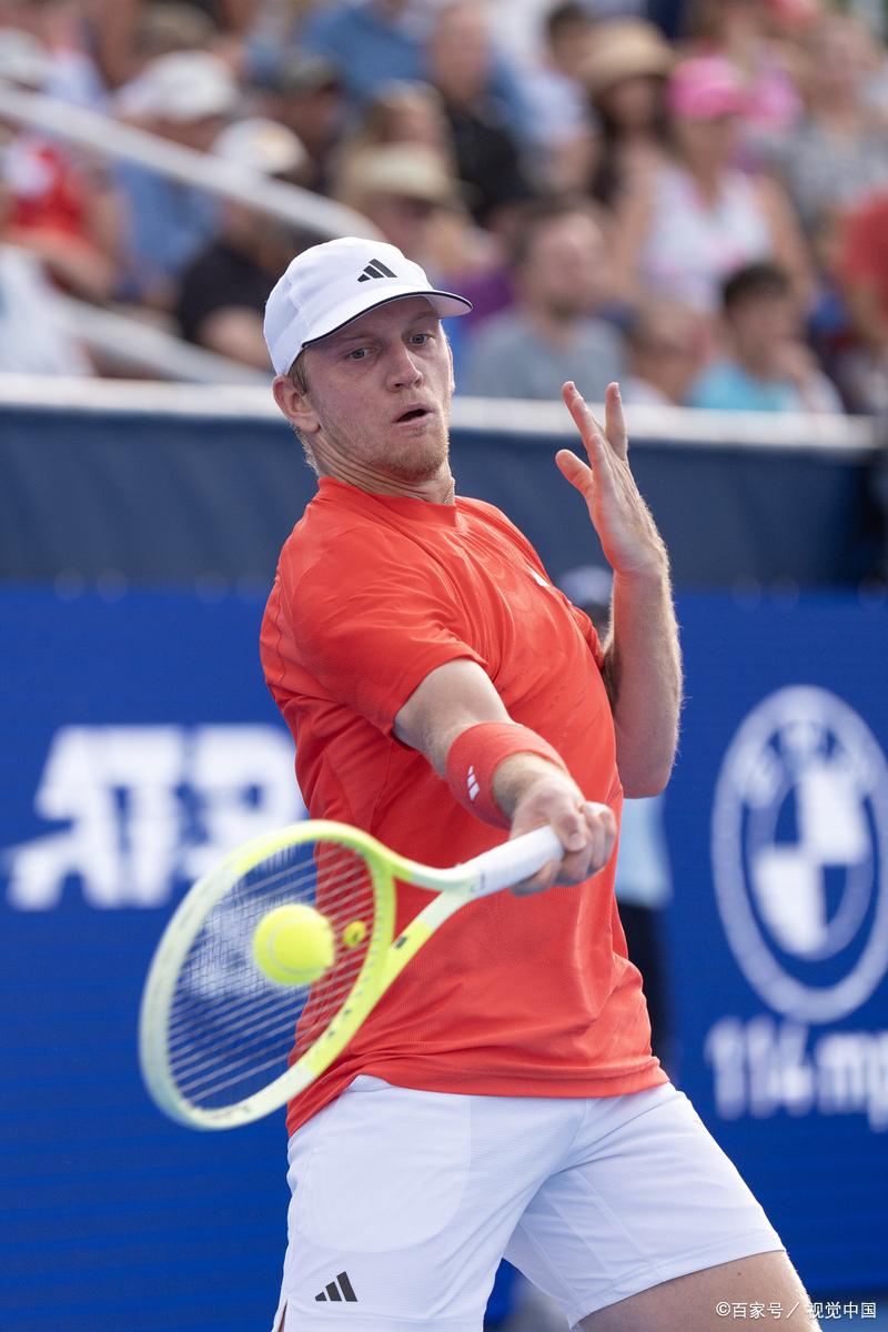 西班牙网球队碾压欧洲网球队，费德勒三分雨点燃全场