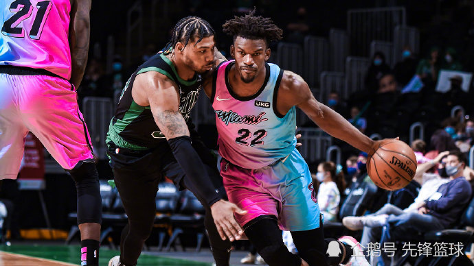 凯尔特人轻取热火,莫里斯完成帽子戏法 凯尔特人轻取热火,莫里斯完成帽子戏法