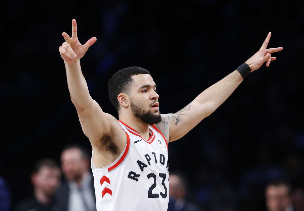 猛龙主场击败热火,范弗利特缺席的简单介绍 猛龙主场击败热火,范弗利特缺席的简单介绍