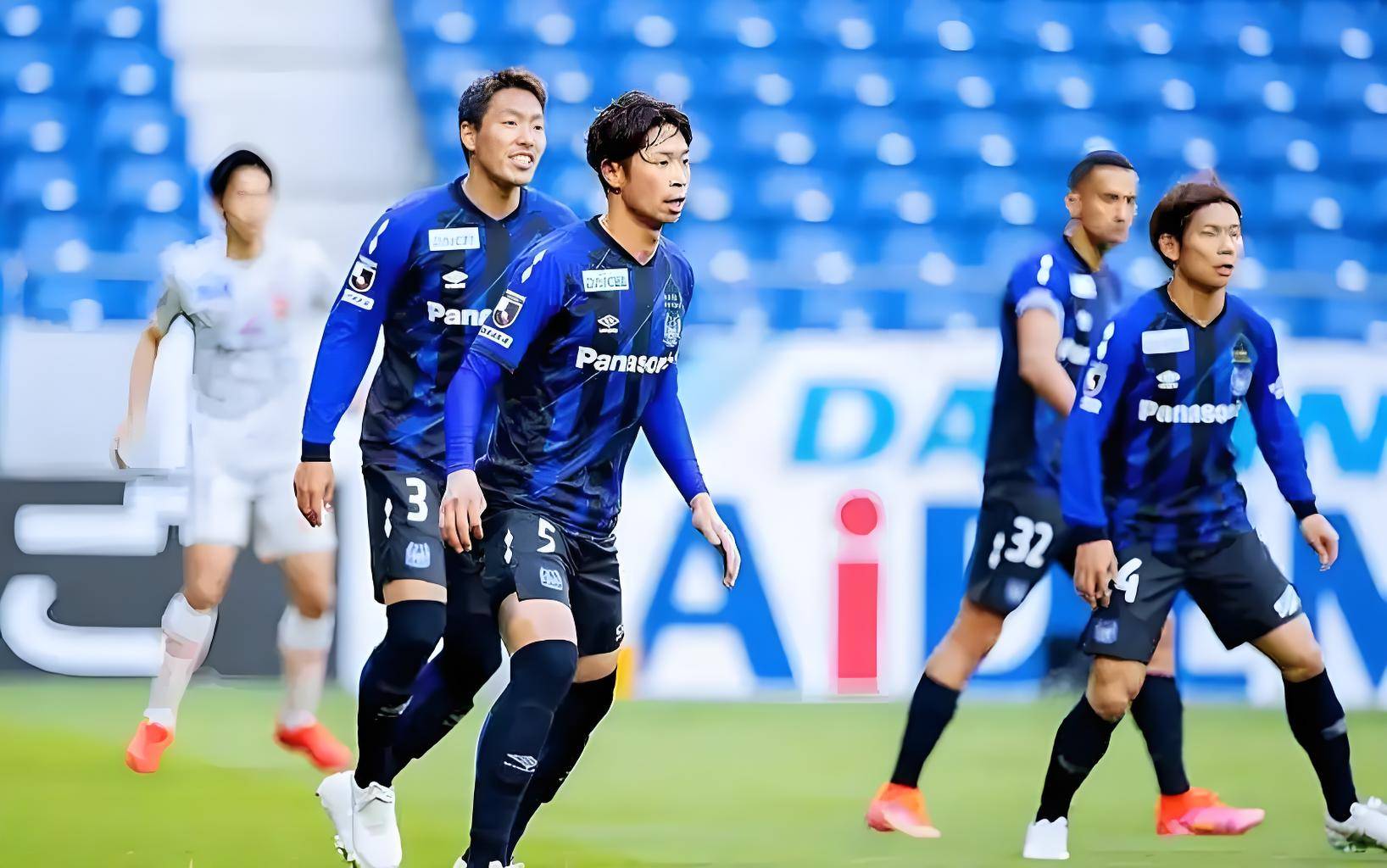 首尔FC挺进亚冠四强亮点十足 首尔FC挺进亚冠四强亮点十足