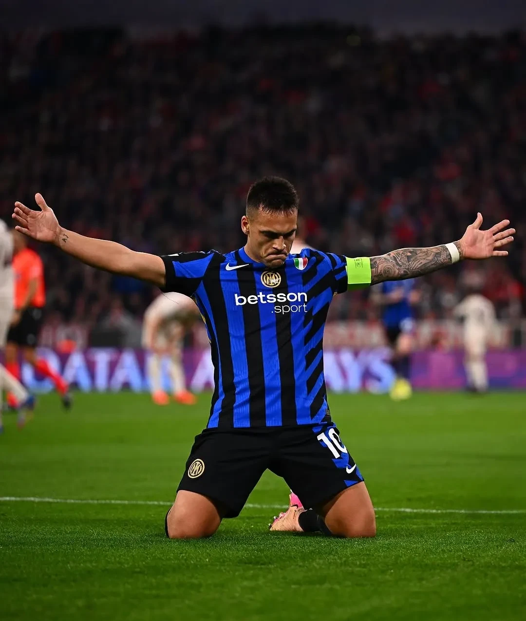 拜仁慕尼黑球员劳尔维拉，破门再次帮助球队的简单介绍