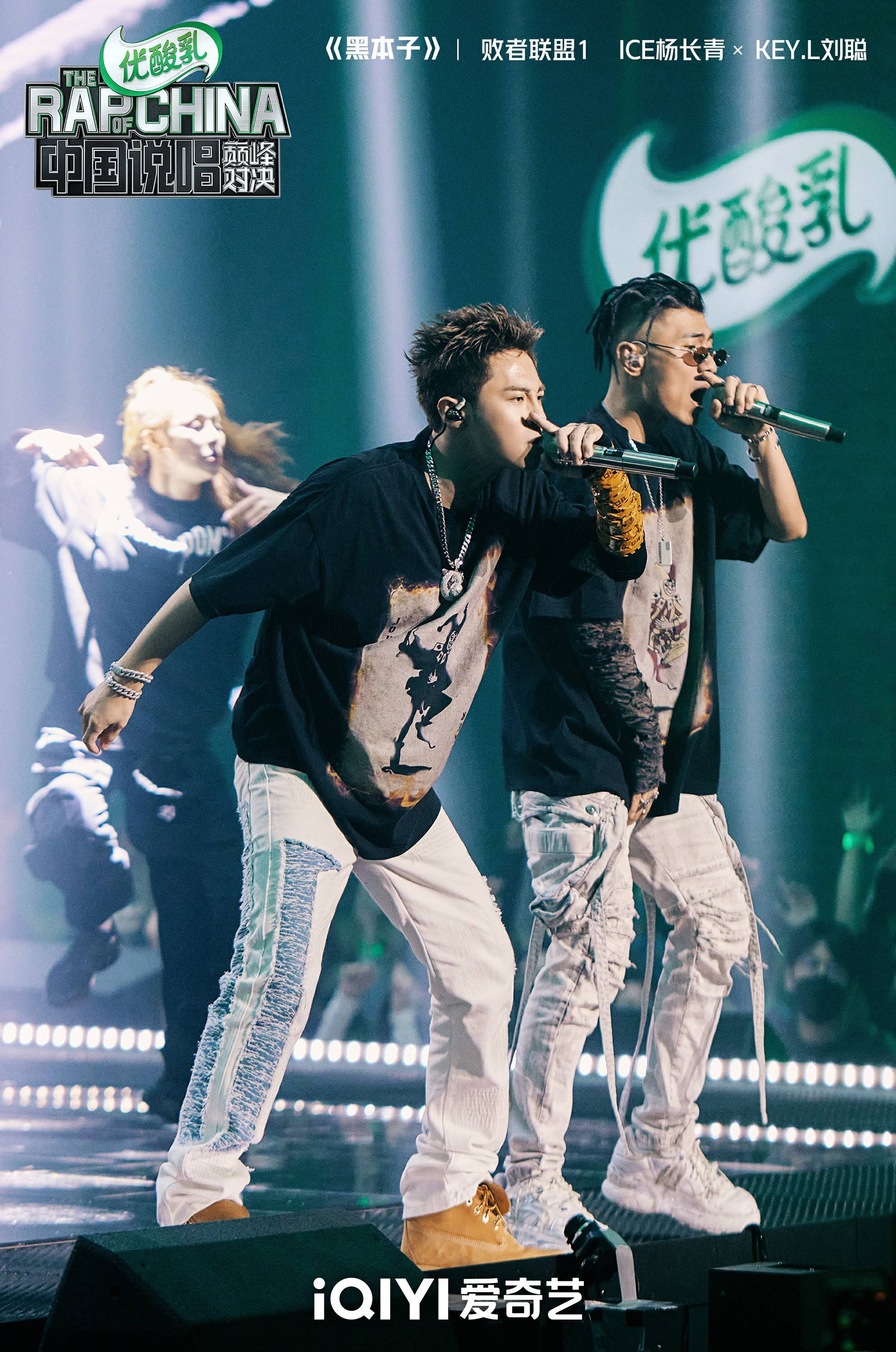 关于球场上英雄辈出实力对决激烈的信息