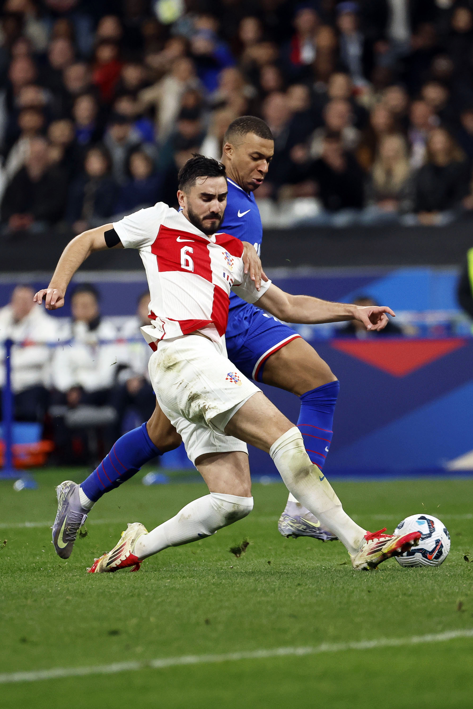 法国队在欧国联赛中表现出色的简单介绍