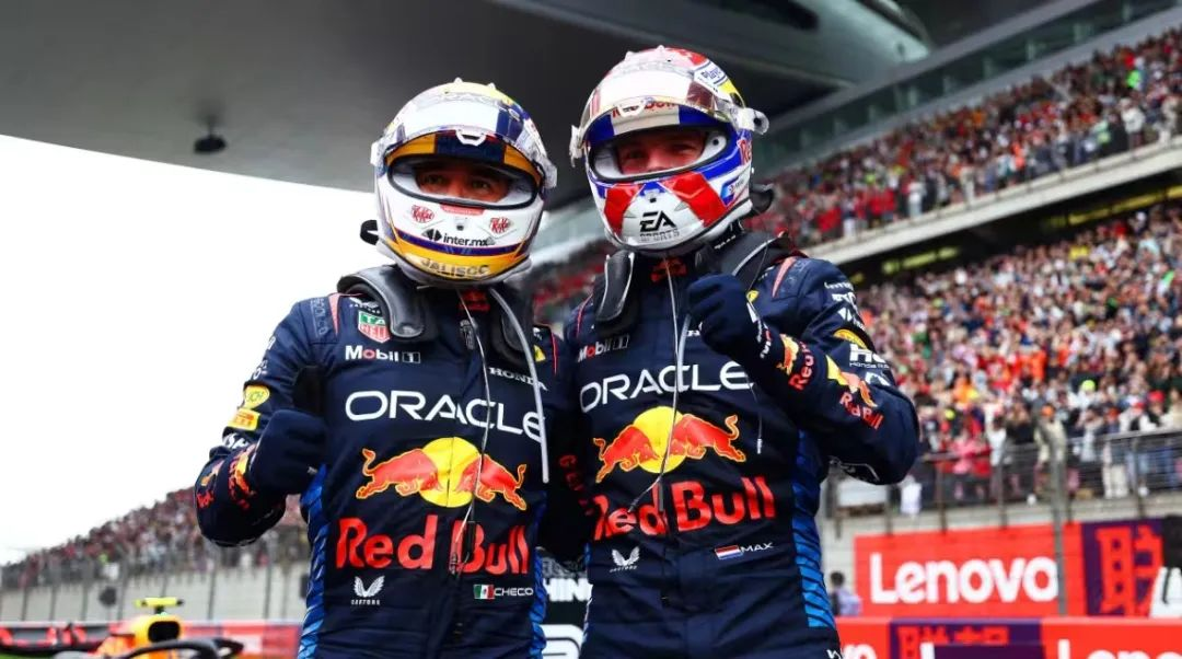 包含哈斯车队横扫梅赛德斯，维斯塔潘扛起全队的词条