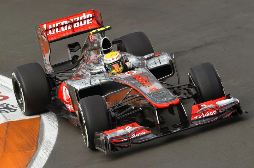 索伯车队碾压迈凯伦，阿隆索刷新纪录的简单介绍