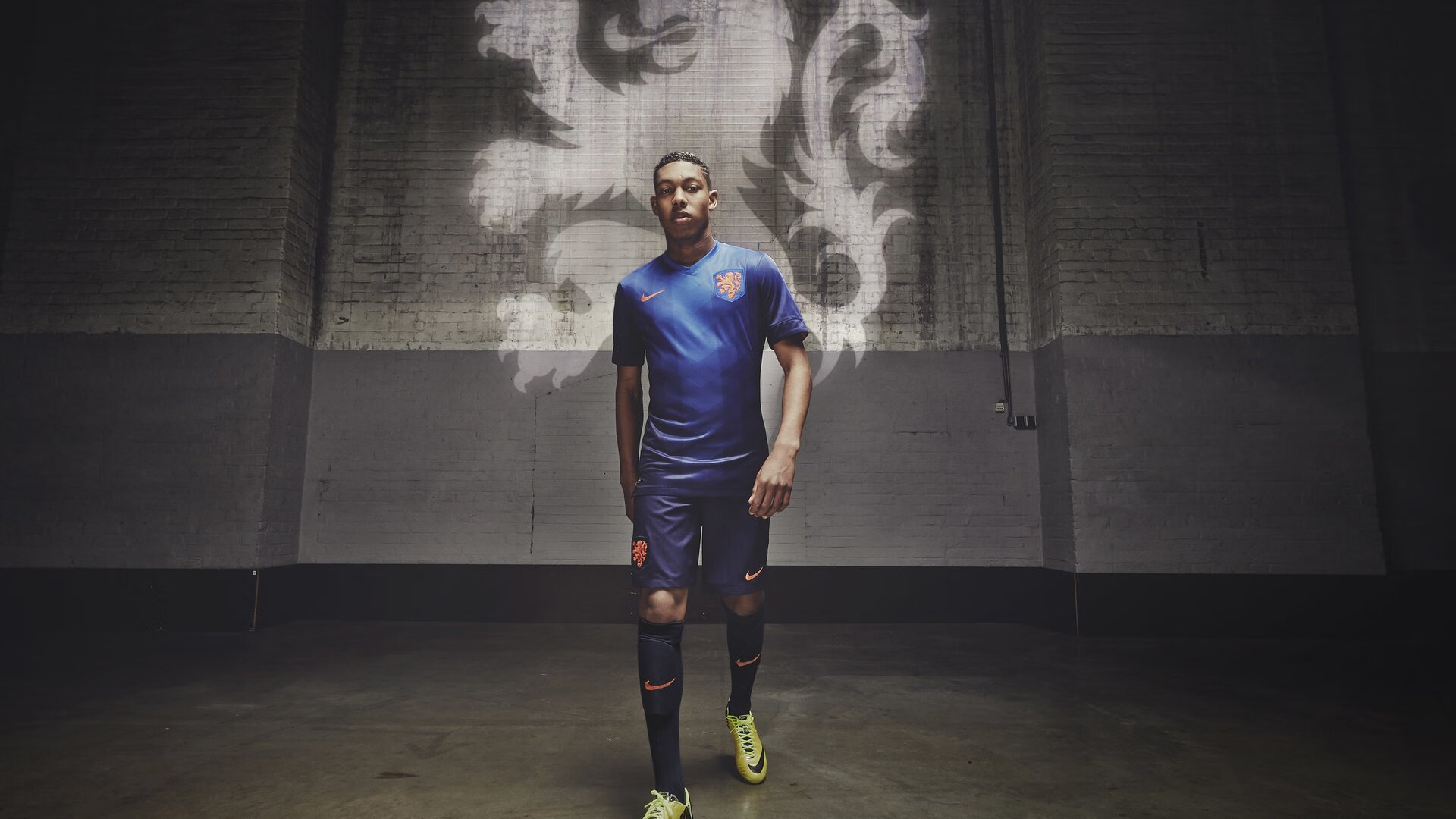 阿坎吉爆发破僵局，莱比锡红牛式强压让比利时黄金一代黯然失色